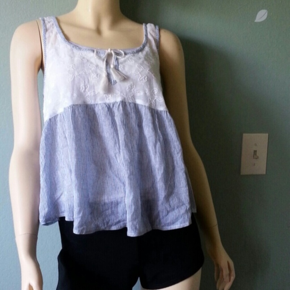 New Abercrombie Tasseled Top